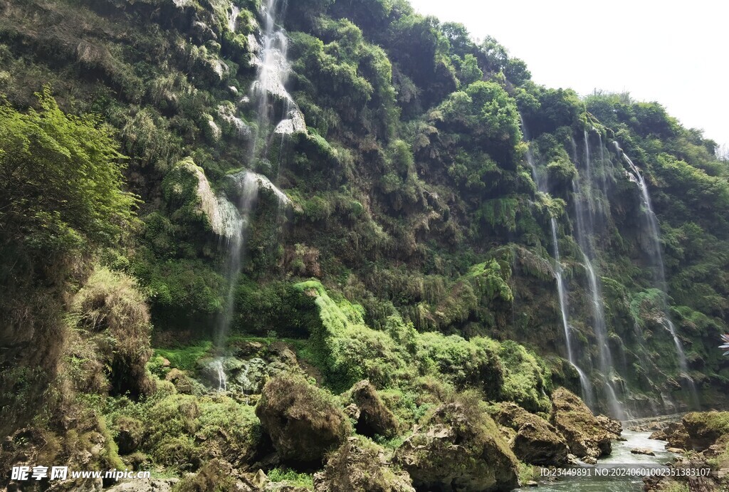 马岭河峡谷瀑布群