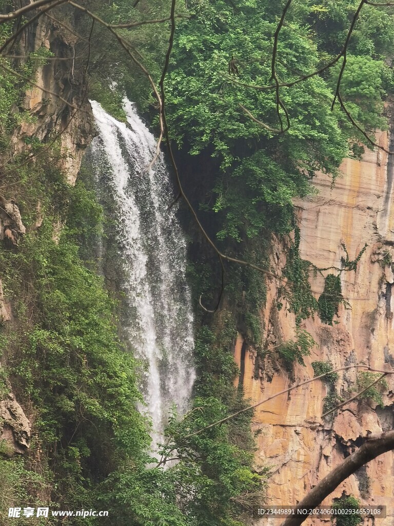 马岭河峡谷瀑布