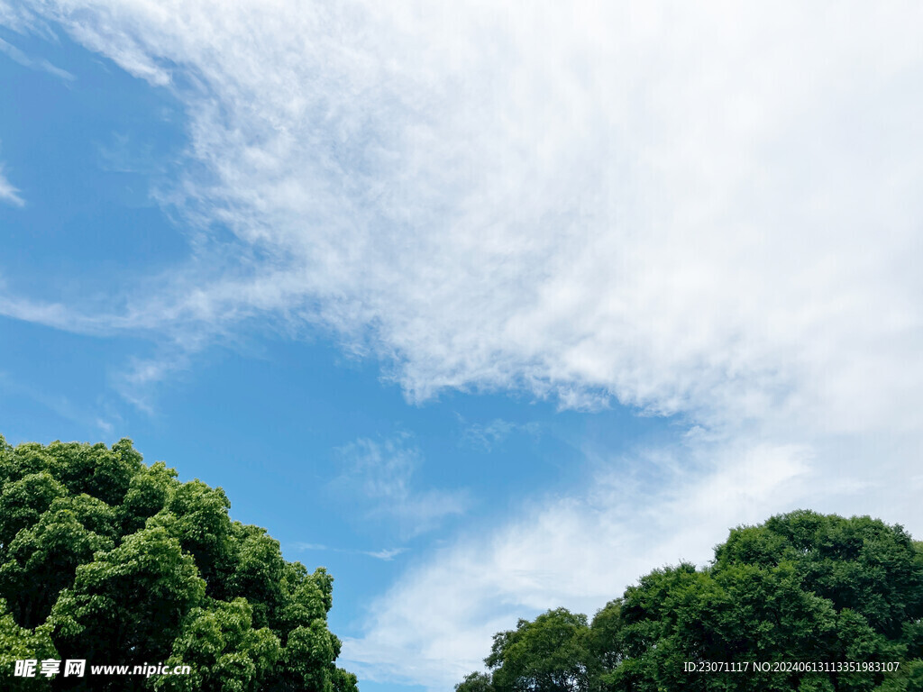 天空