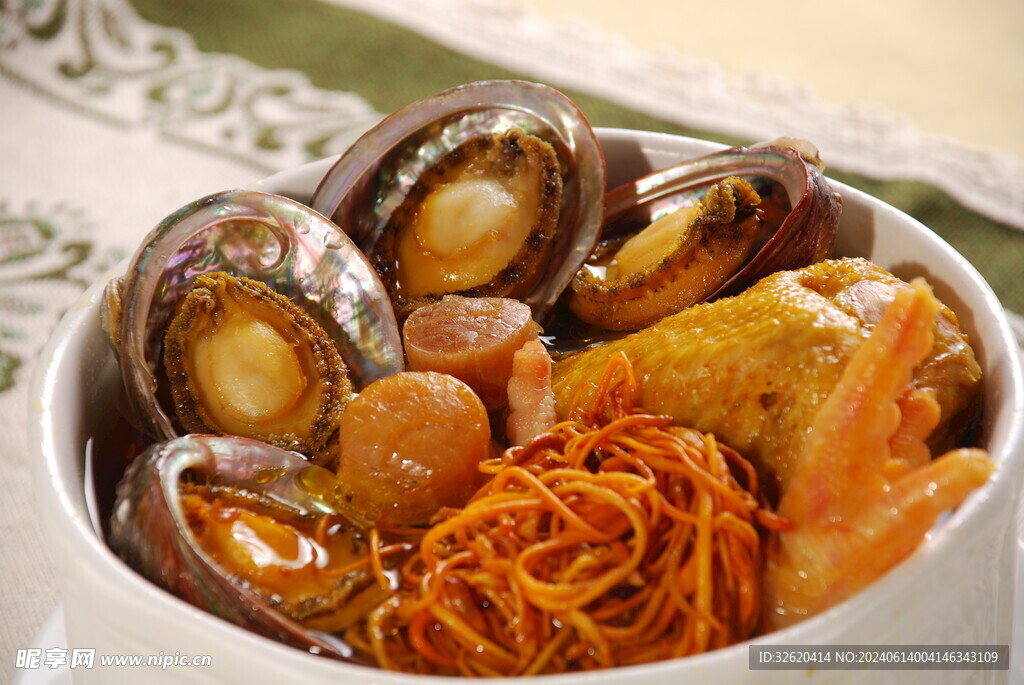 虫草花炖鲍鱼鸡