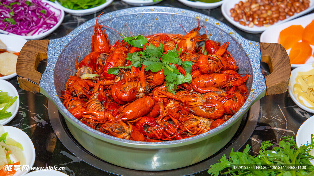 砂锅小龙虾