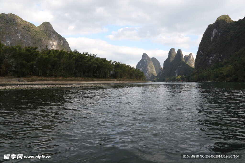 桂林山水漓江风景远景