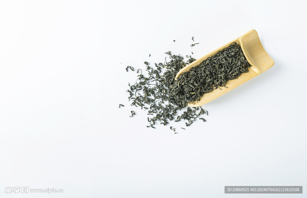 竹筒里的茶叶图片