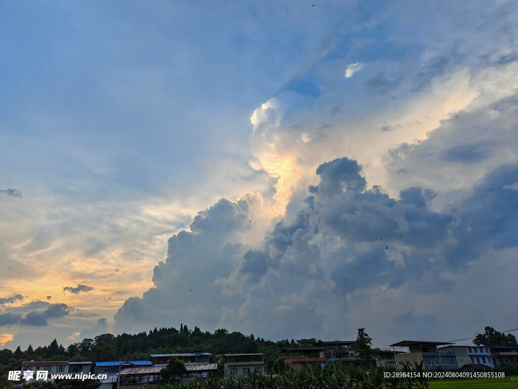 黄昏天空