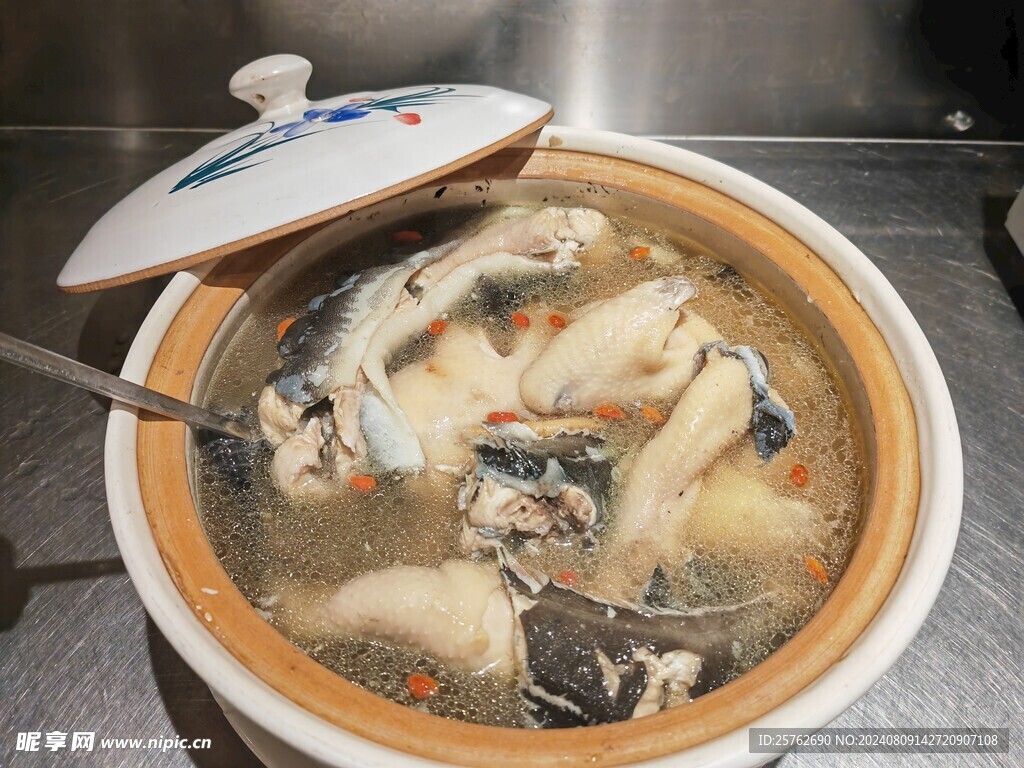 炖鸡汤