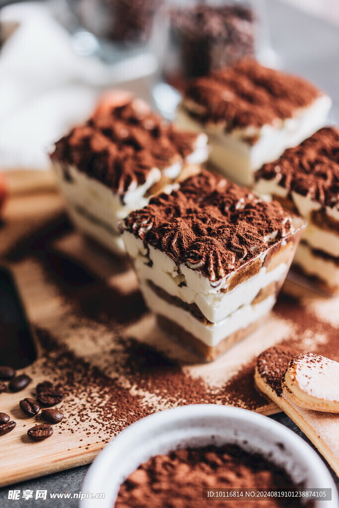 巧克力提拉米苏小蛋糕