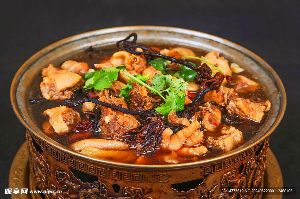 茶树菇炖鸡