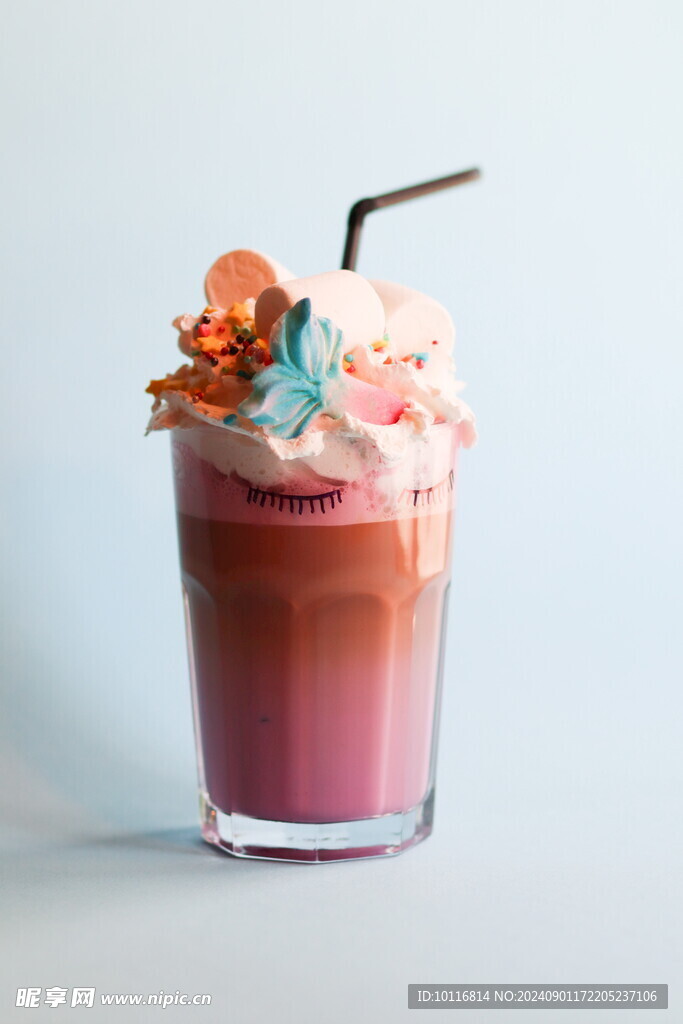 冰淇淋奶盖饮料