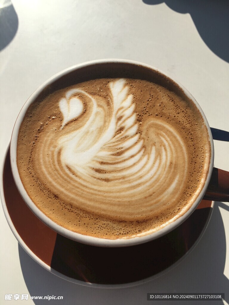 卡布奇诺拉花咖啡