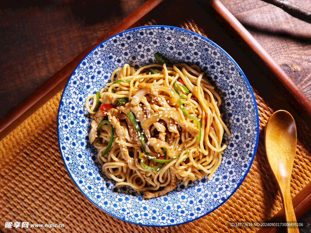 肉丝炒面