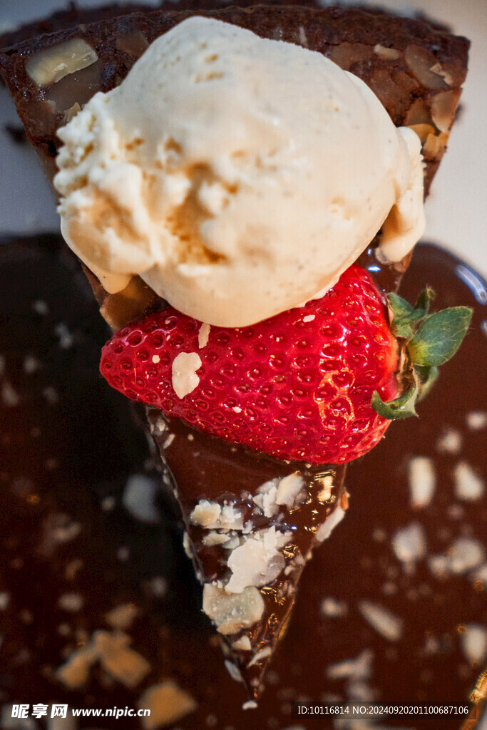 巧克力冰淇淋蛋糕