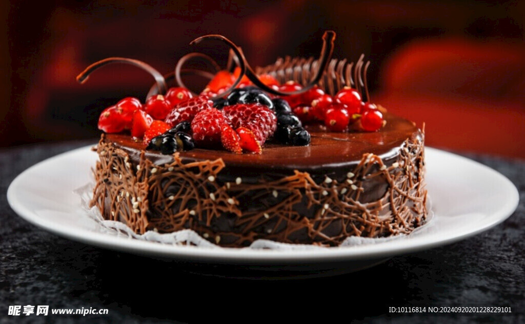 水果巧克力蛋糕