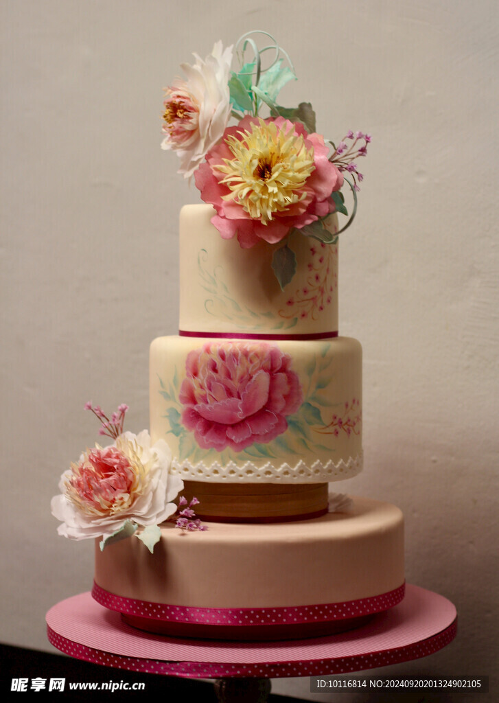 三层婚庆蛋糕