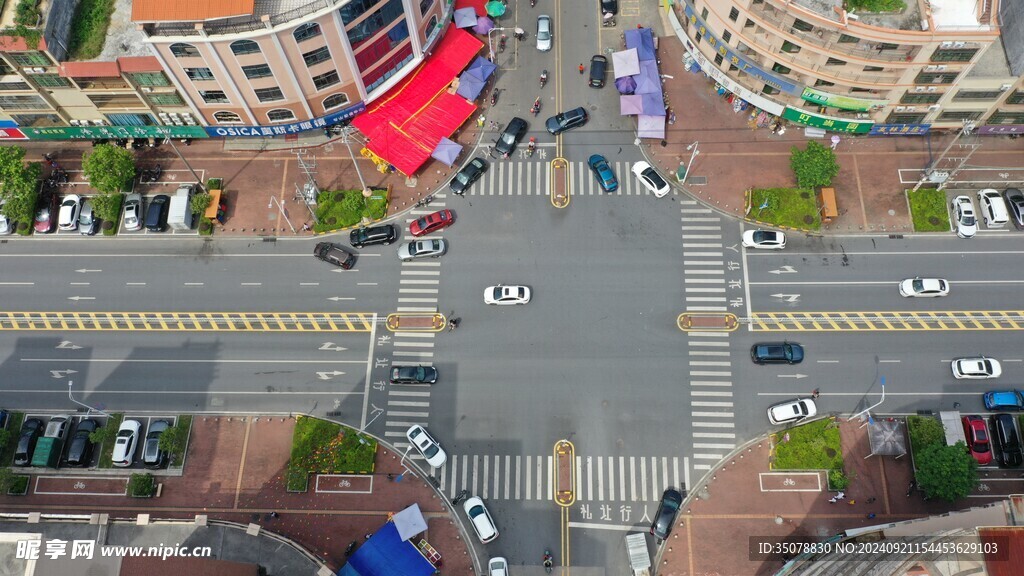 广东小镇道路航拍