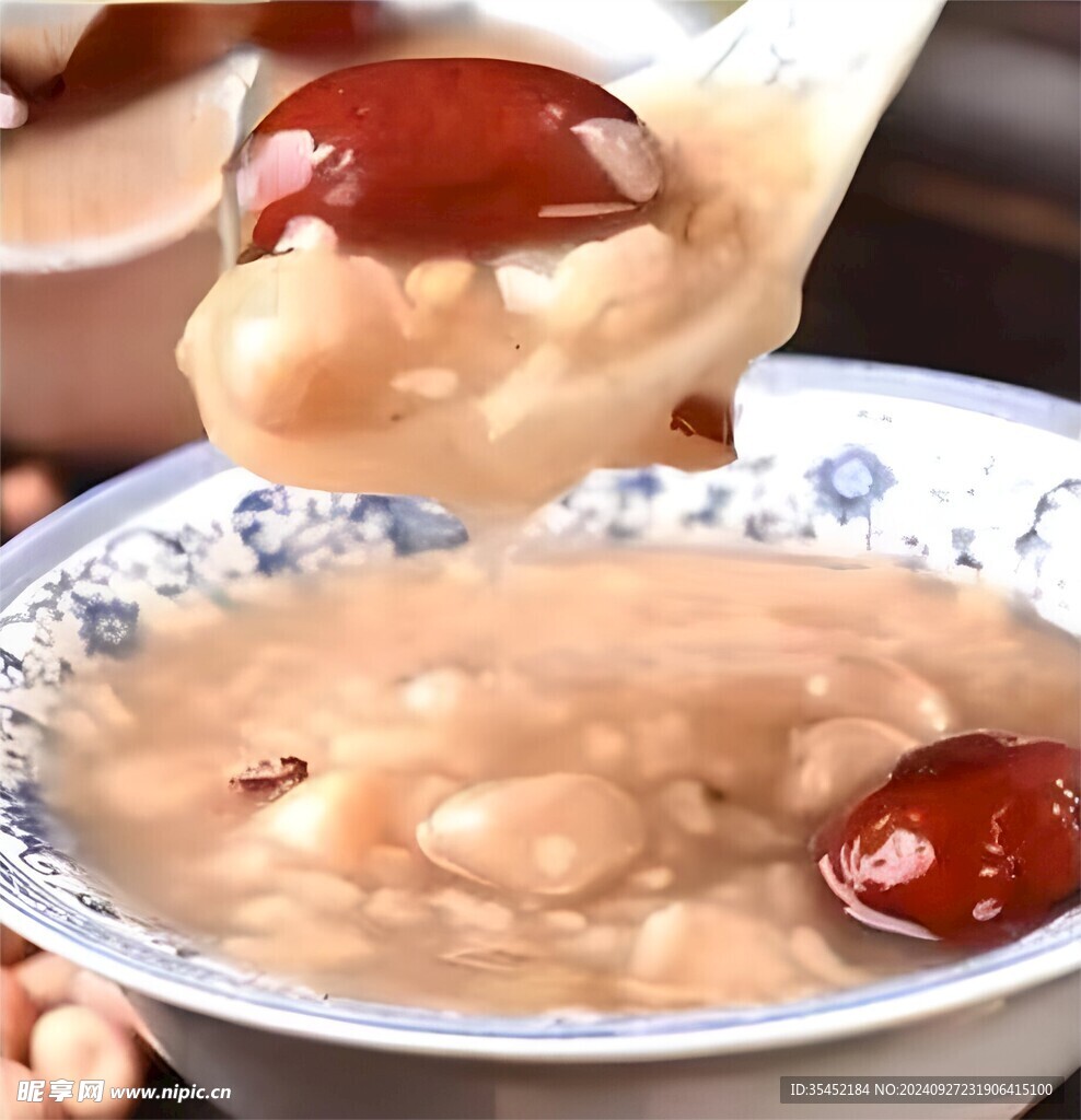 红枣莲子粥