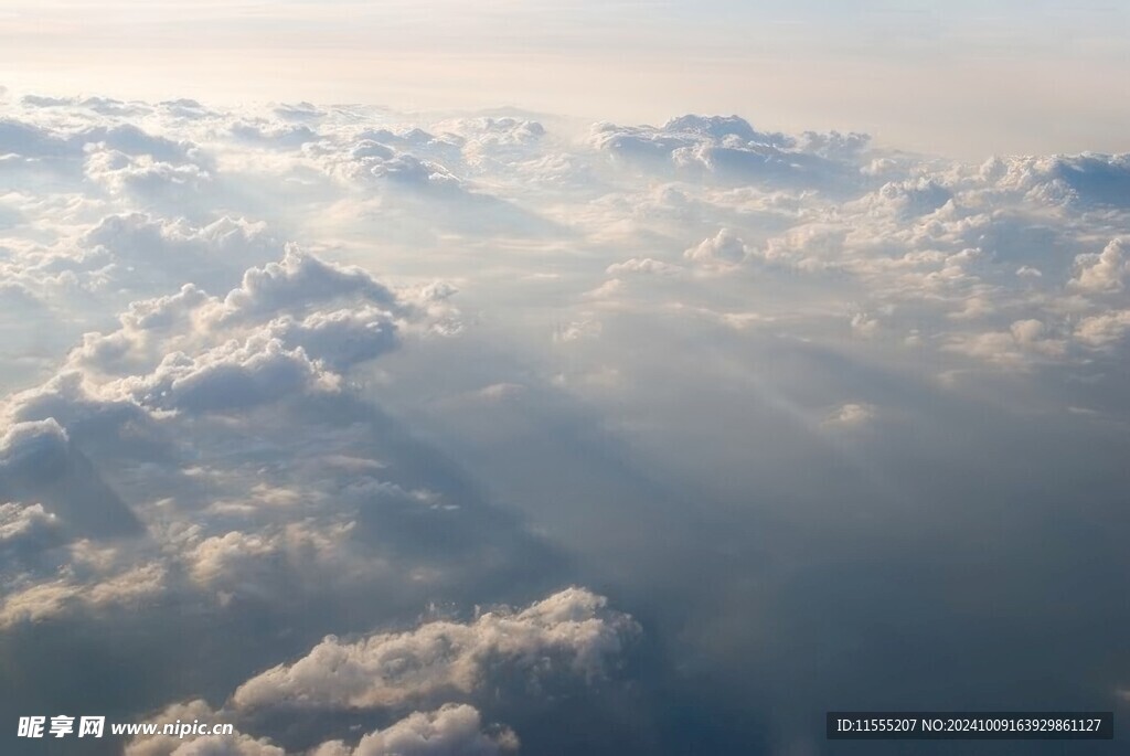 天空平流层大气层云层彩霞