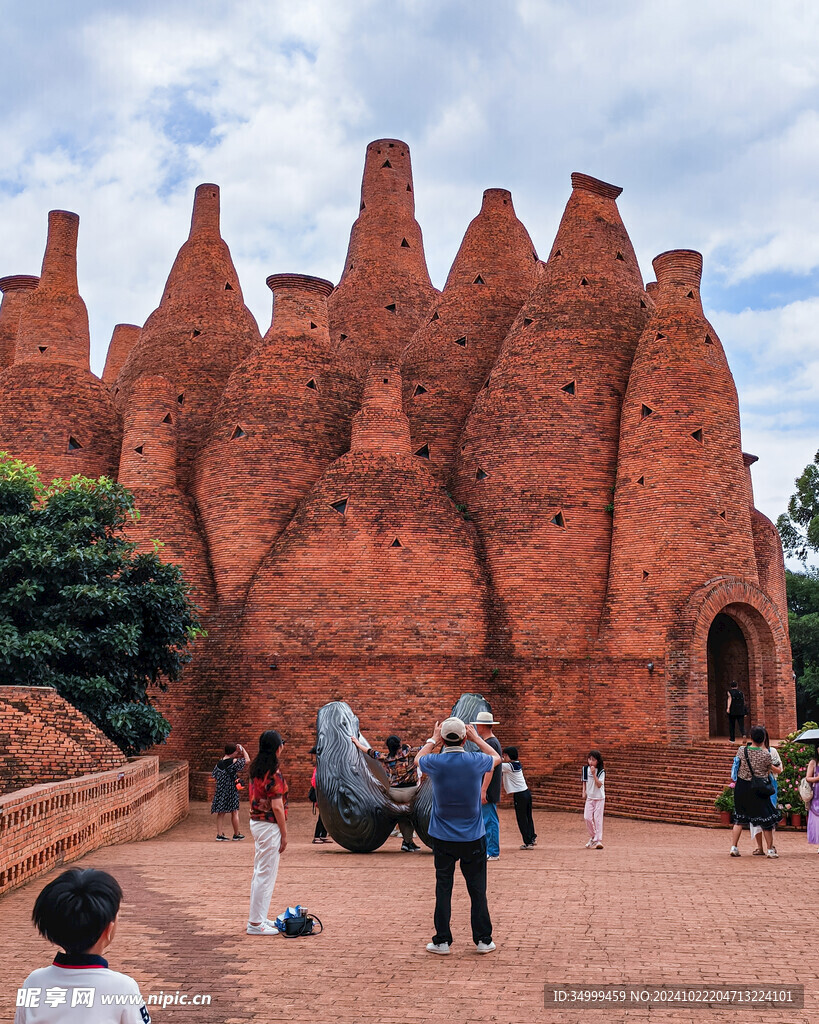 东风韵万花筒艺术馆