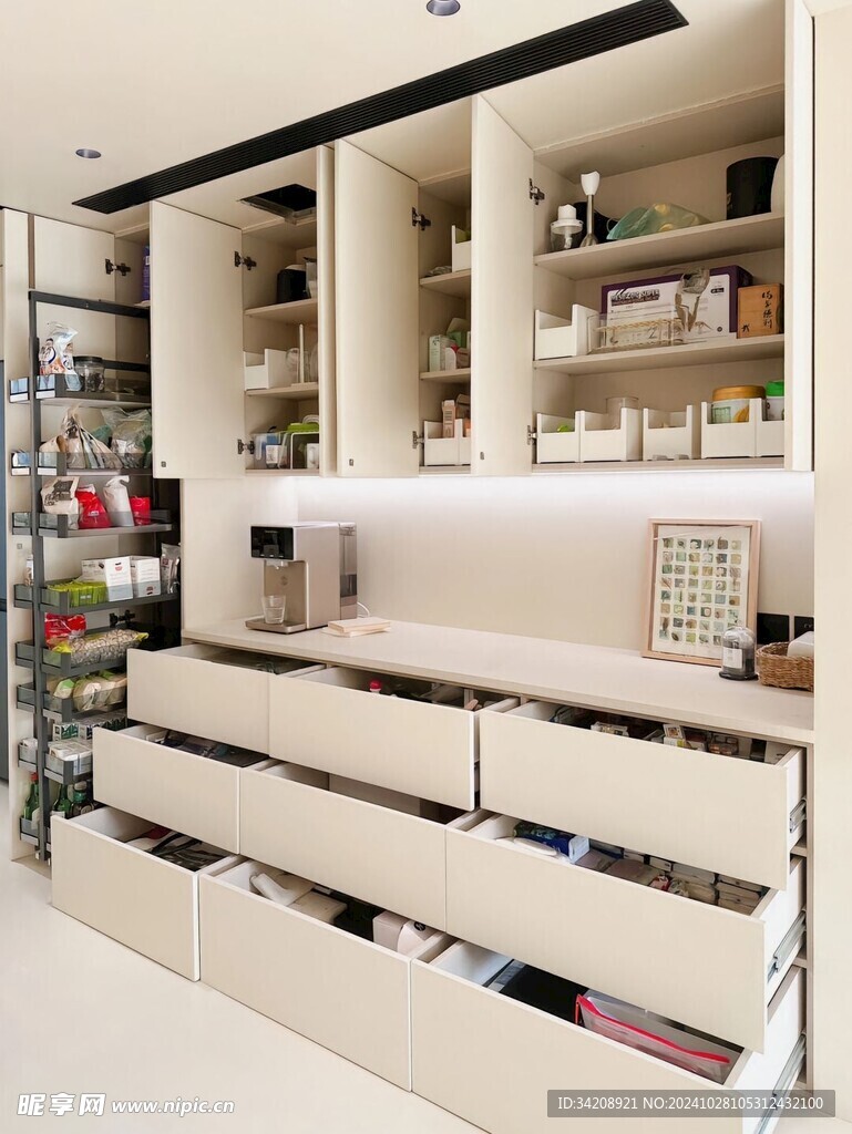 室内设计全屋定制衣服厨房卧室柜