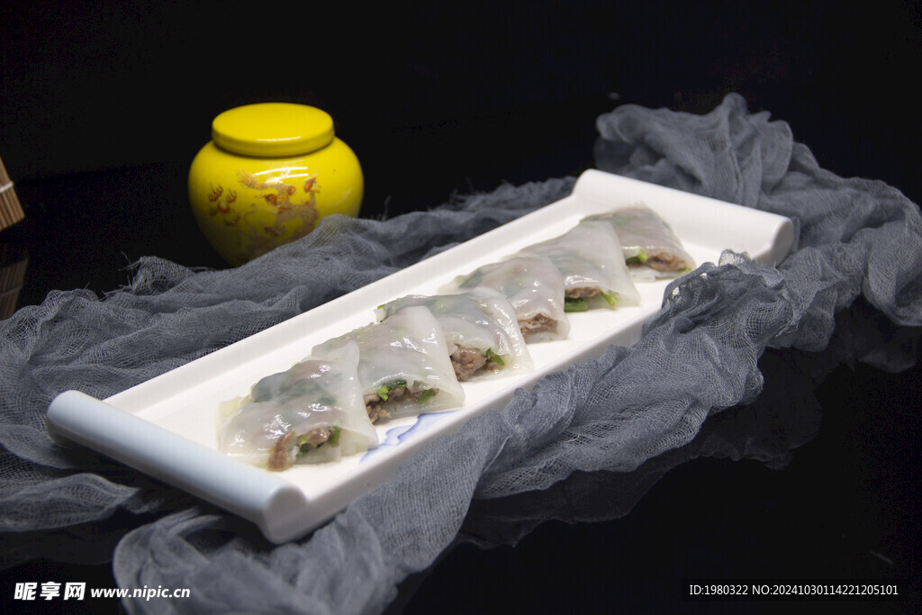 茜芹牛肉肠
