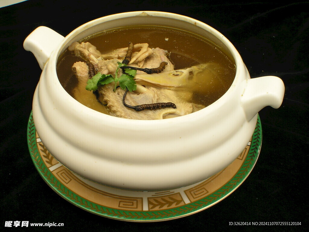 老鸭煲