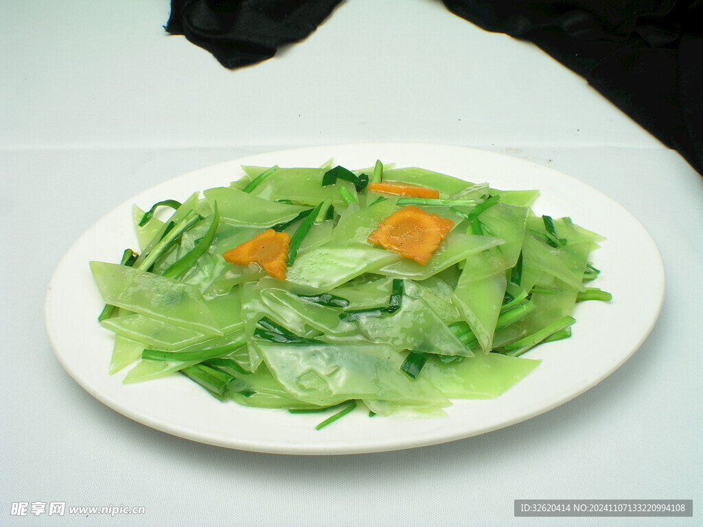 韭菜炒莴笋