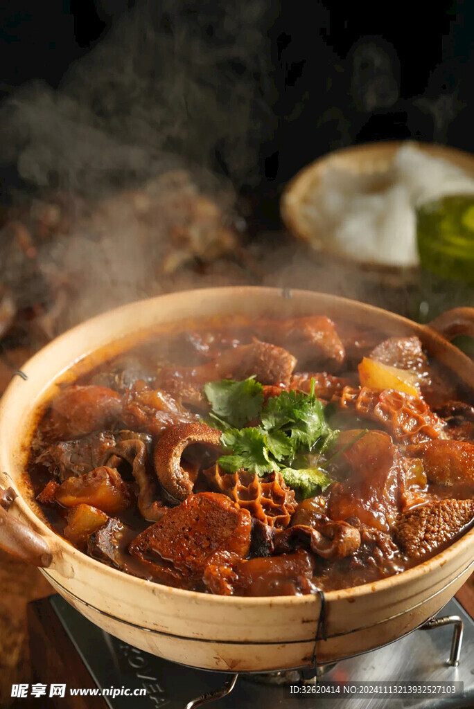 牛杂煲 