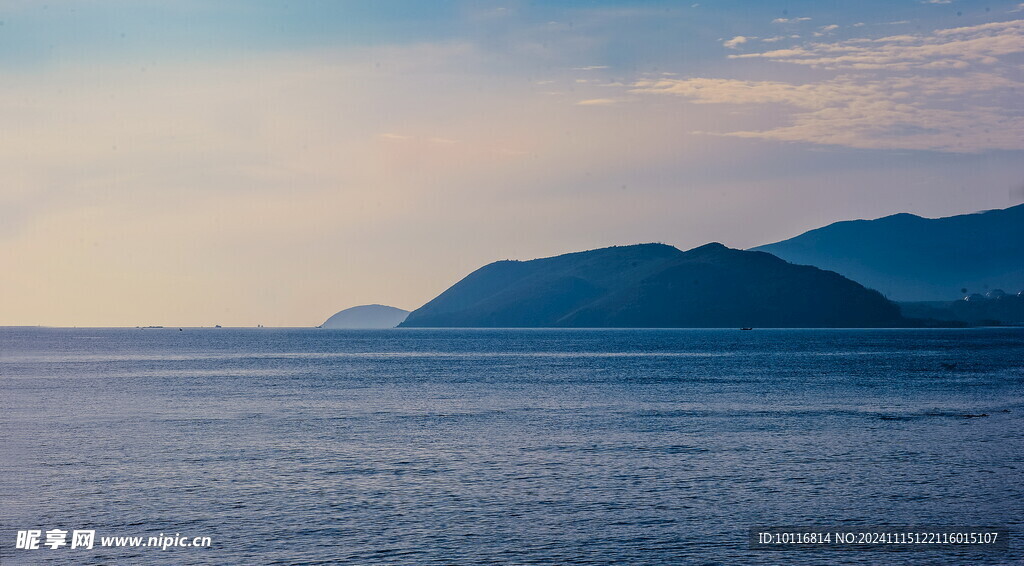 海中孤岛
