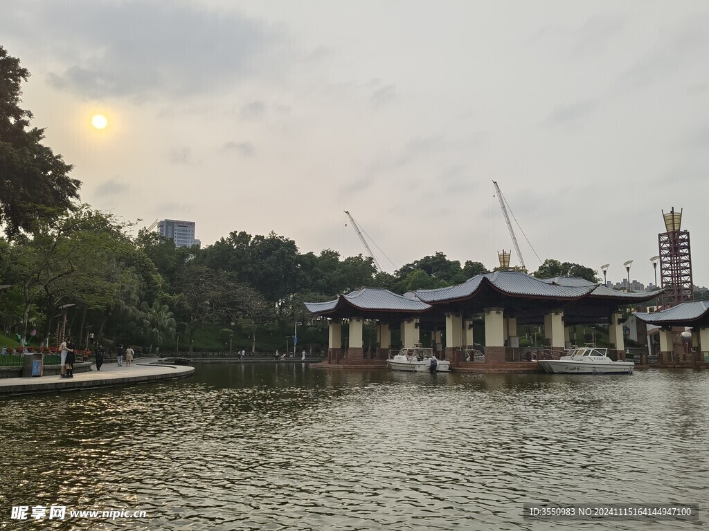 湖水 凉亭 风景