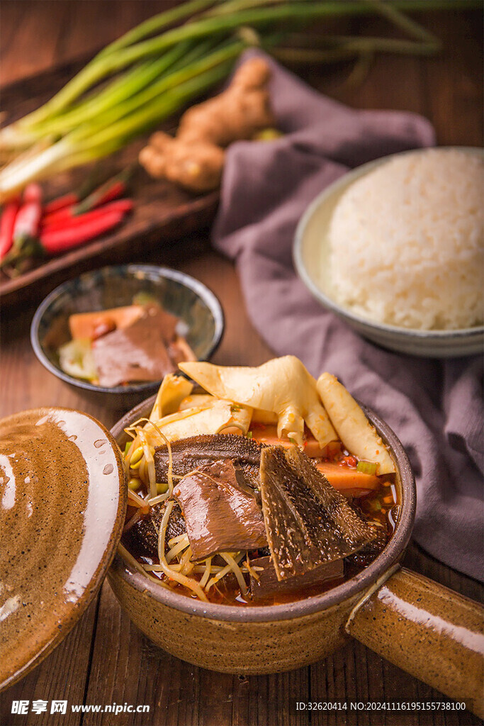 砂锅牛杂