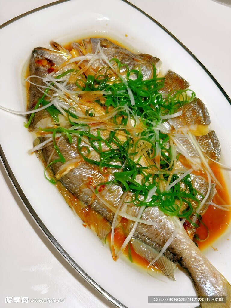 清蒸鲈鱼