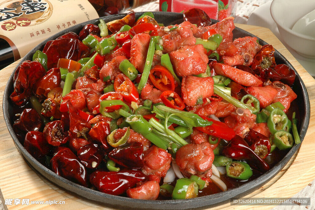 铁板鸡丁 