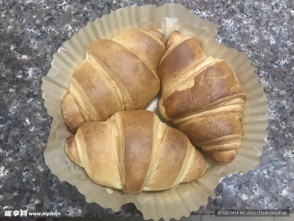 牛角包