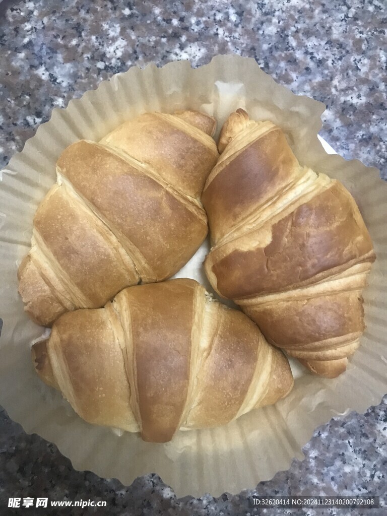 牛角包
