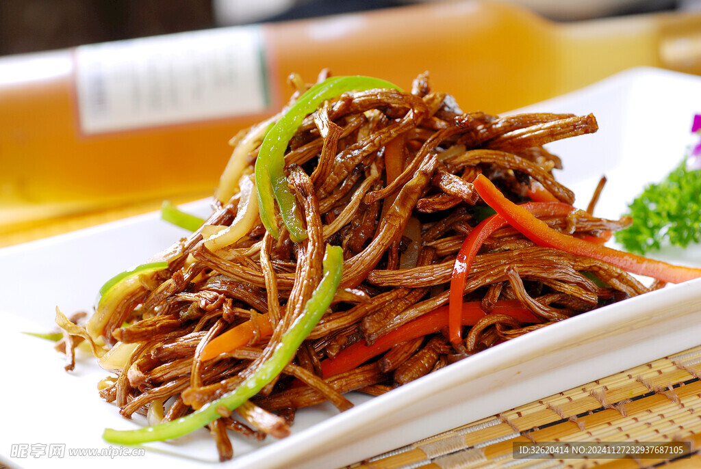 干煸茶树菇
