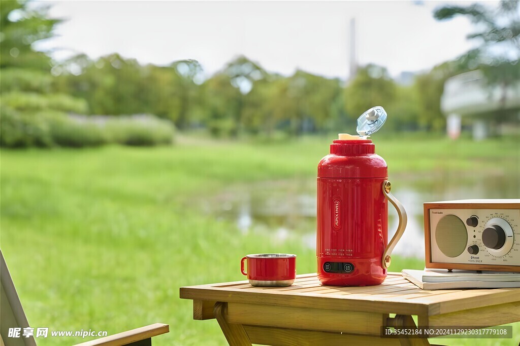 电热水壶