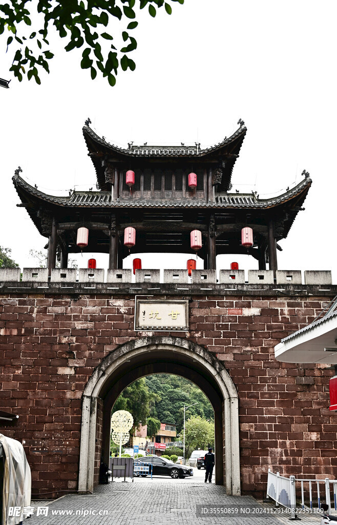 深圳甘坑古城门楼