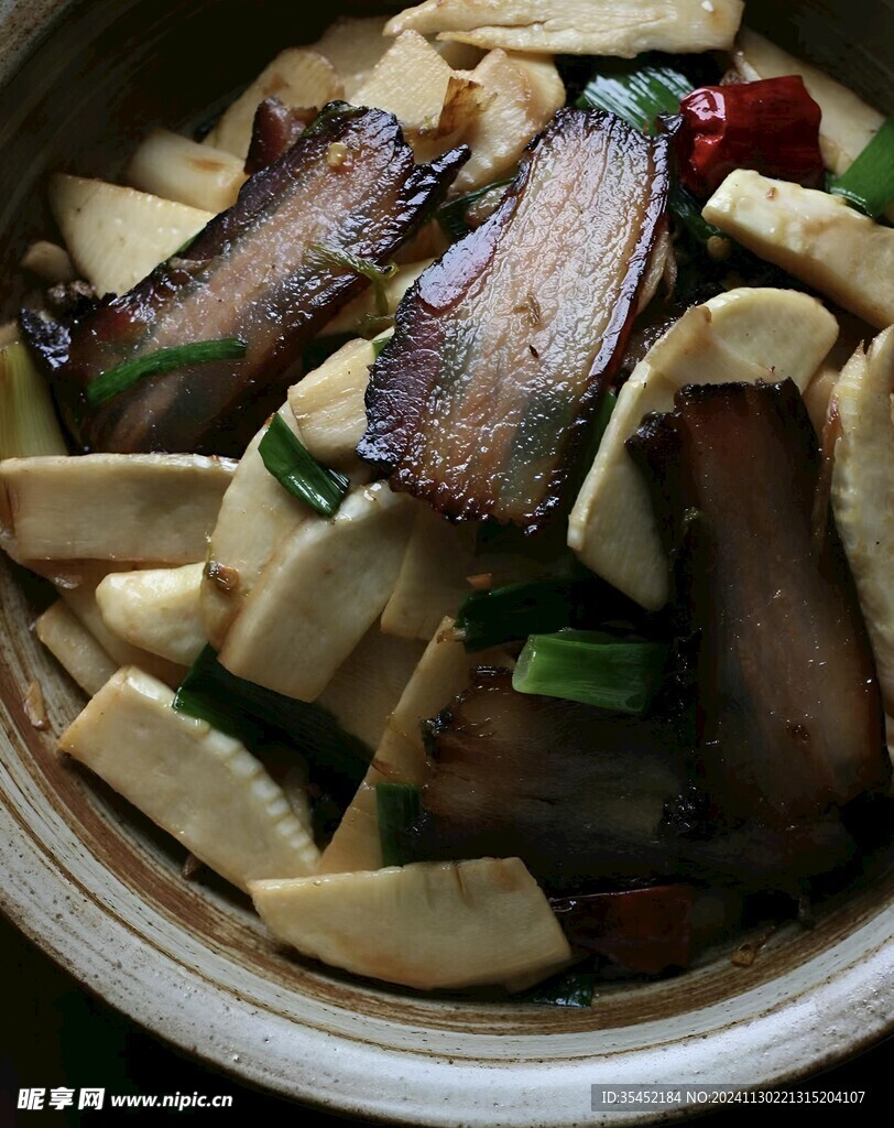 腊肉炒冬笋