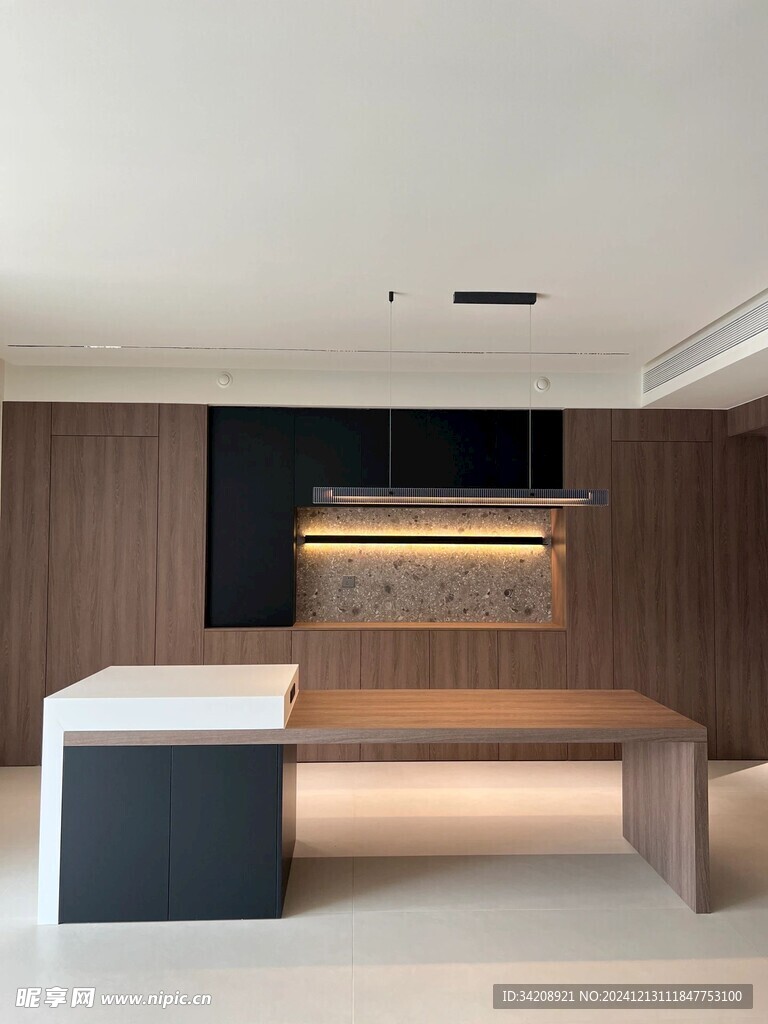 围合高级感装修木作厨房餐边柜子