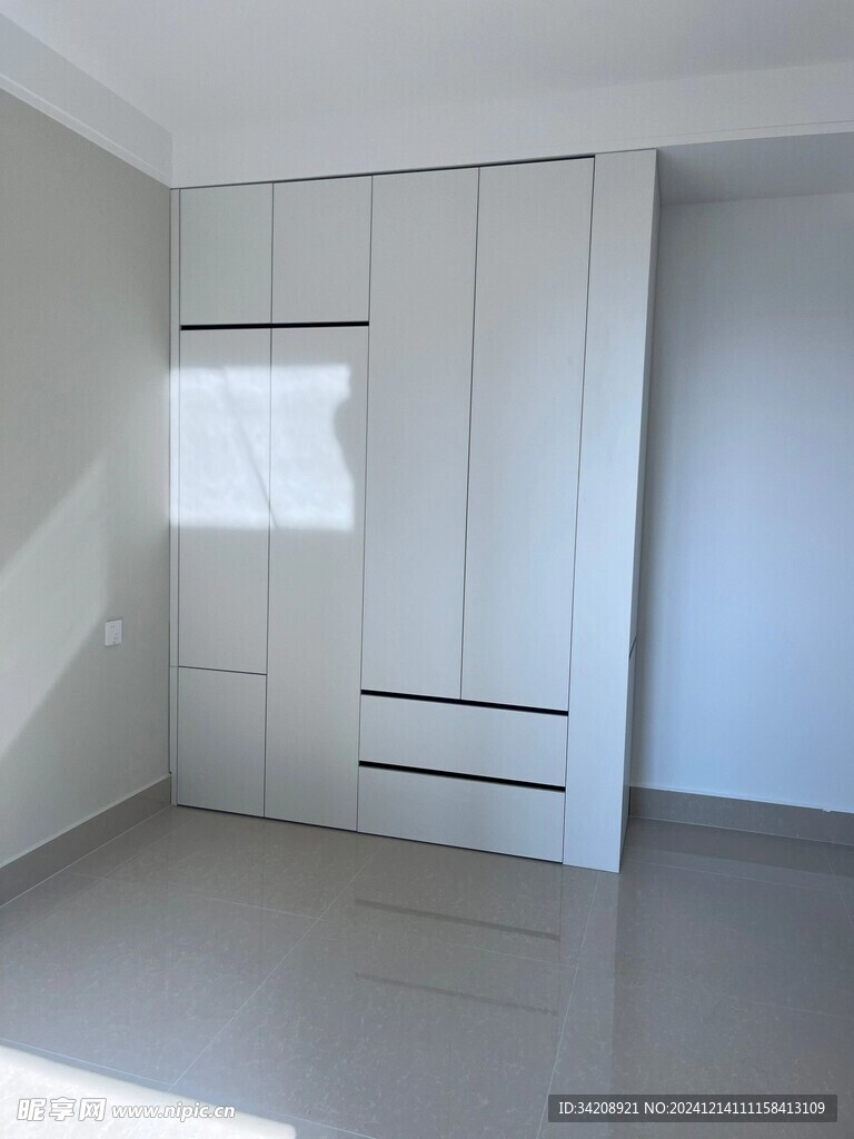 一门到顶分段衣柜高级感全屋定制