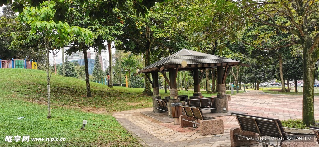  吉隆坡城中城公园一角