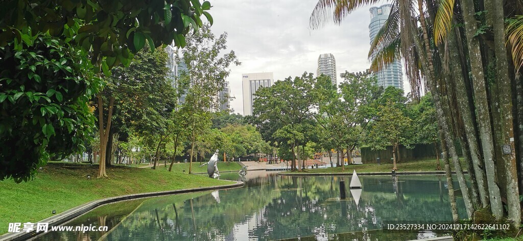  吉隆坡城中城公园一角