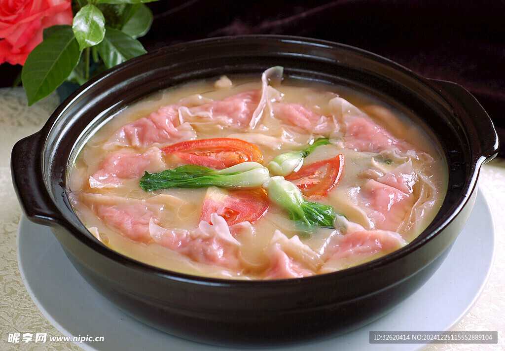 豆汤燕饺 