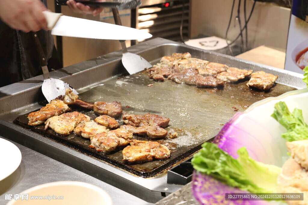 西式自助餐美食牛排