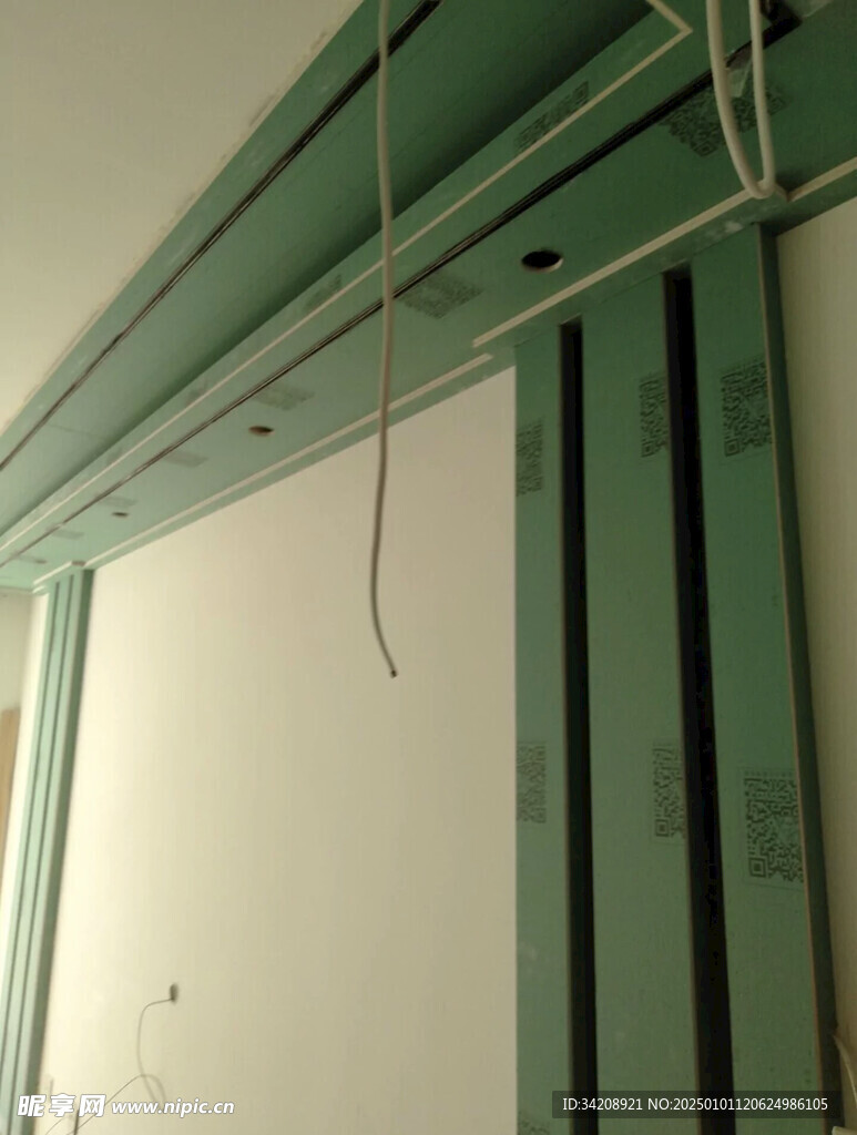 黑钛吊顶天花板客厅卧室装修极简