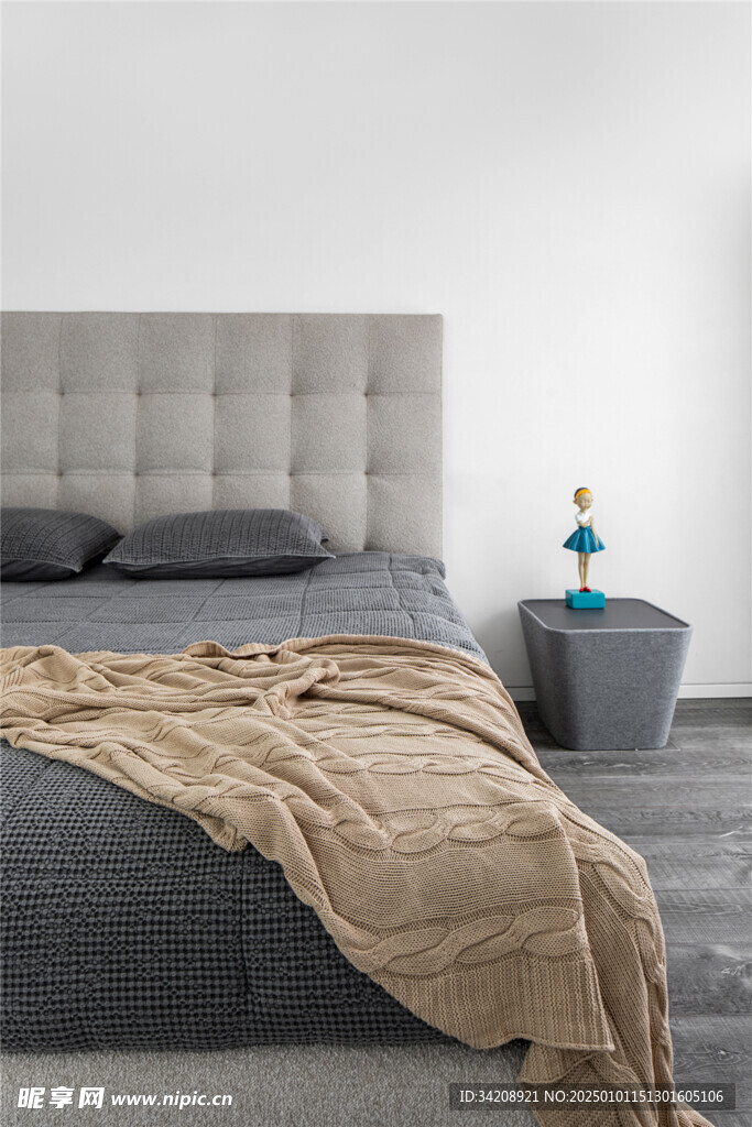 现代客厅卧室极简约风家居装饰品