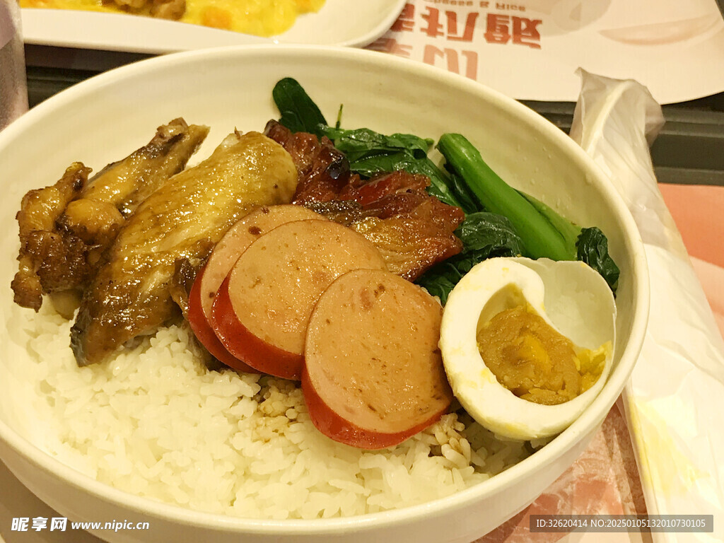 叉烧 肠 拼饭