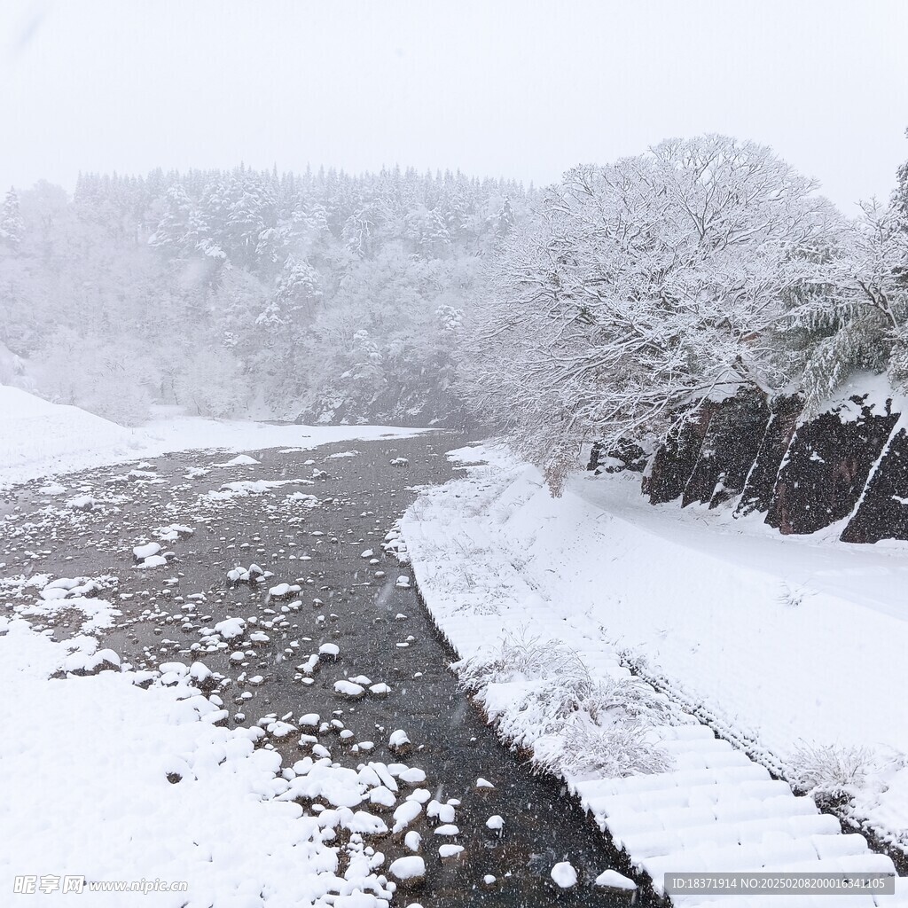日本白乡川合掌村 