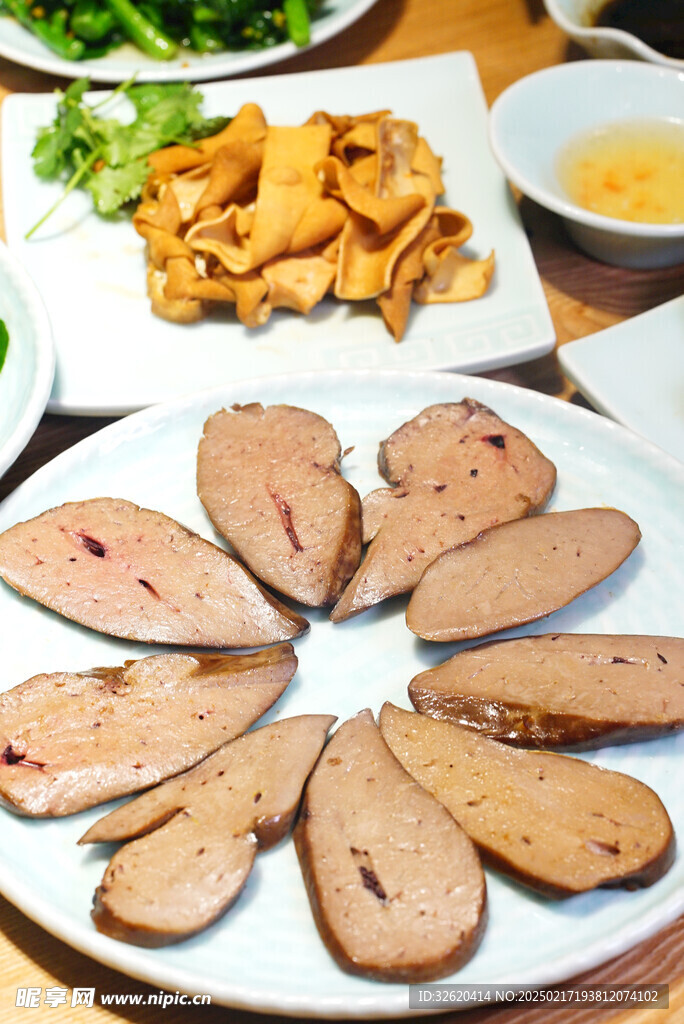 鹅肝 粉肝