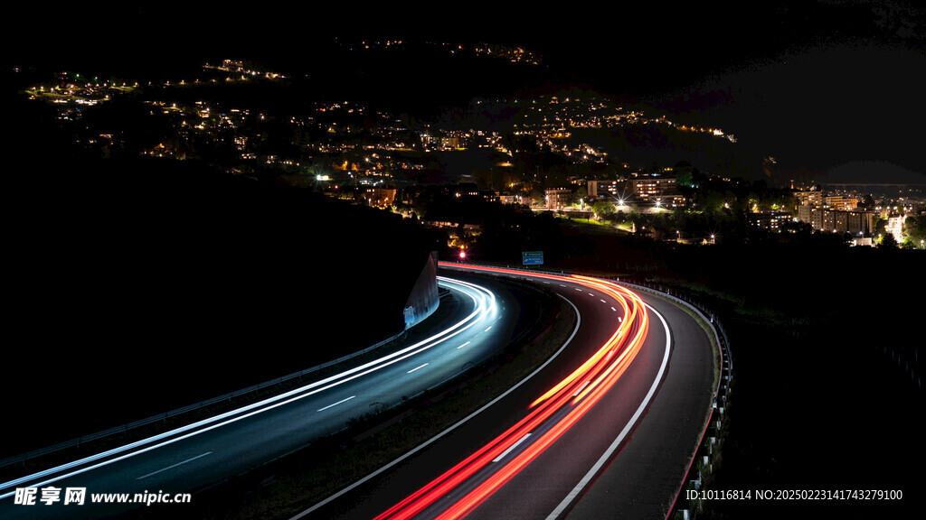 夜晚公路