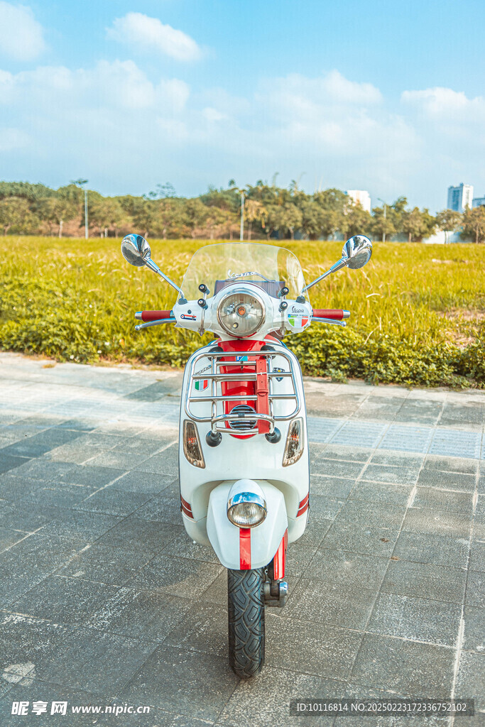 摩托车